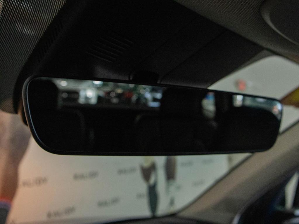 new 2025 Kia Sorento car, priced at $38,686