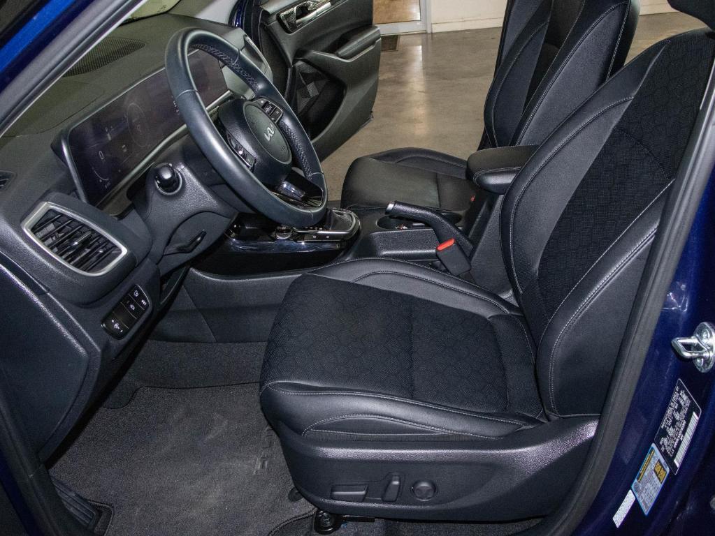 new 2025 Kia Seltos car, priced at $26,699