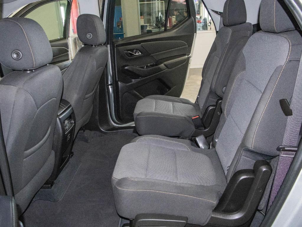 used 2021 Chevrolet Traverse car, priced at $22,500