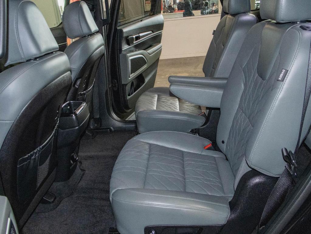 used 2024 Kia Telluride car, priced at $44,000