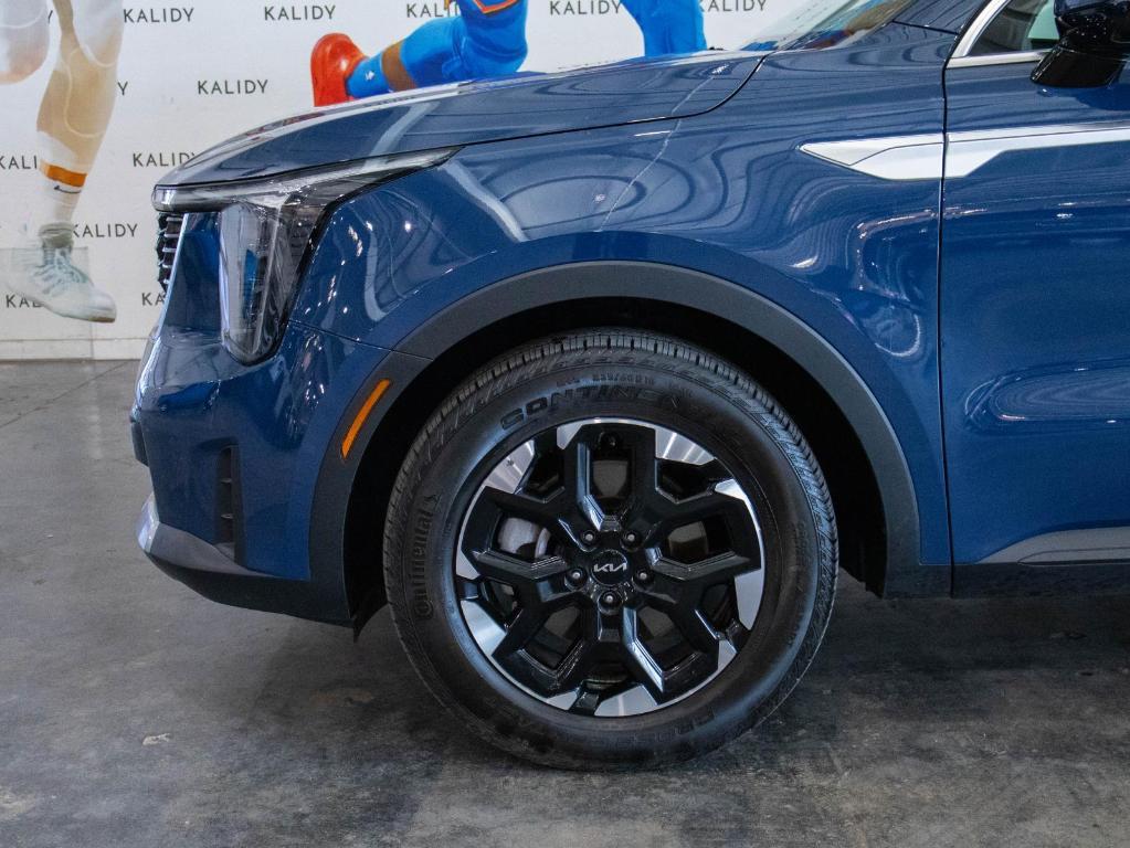 new 2025 Kia Sorento car, priced at $31,714