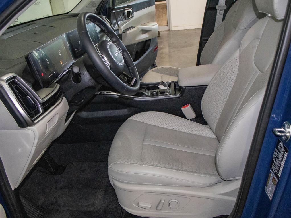 new 2025 Kia Sorento car, priced at $31,714