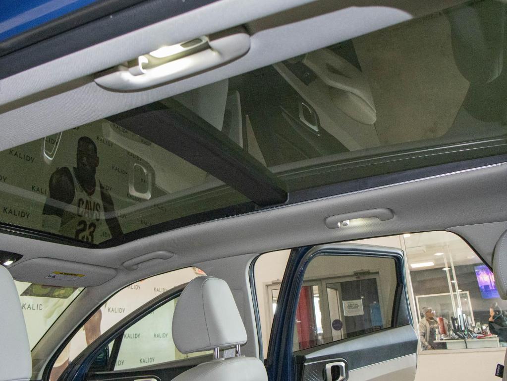 new 2025 Kia Sorento car, priced at $31,714