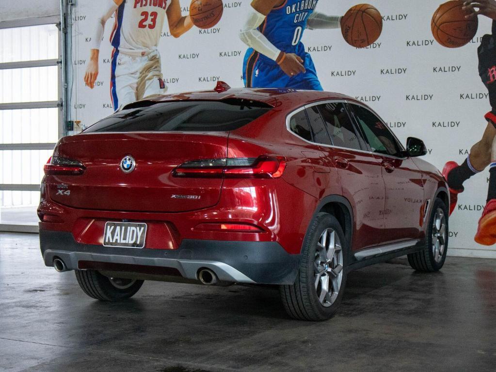 BMW X4 view 26