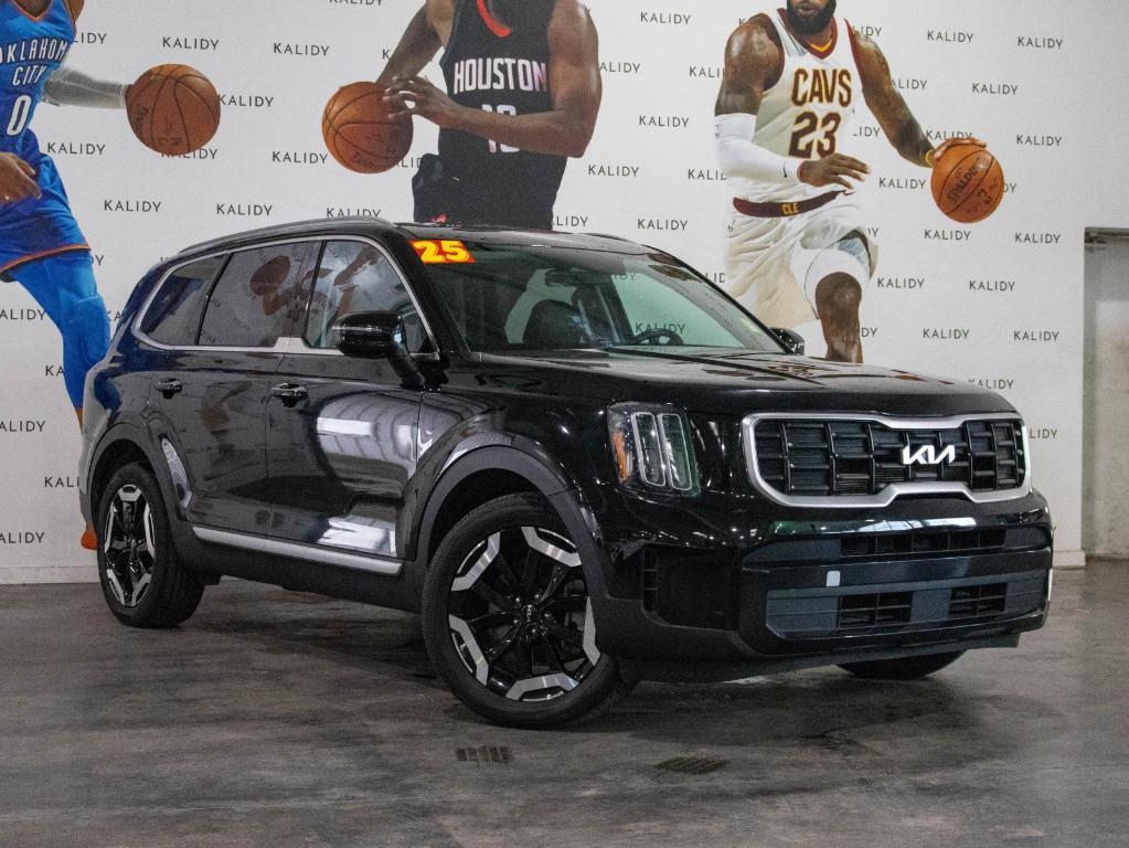 used 2025 Kia Telluride car, priced at $34,000