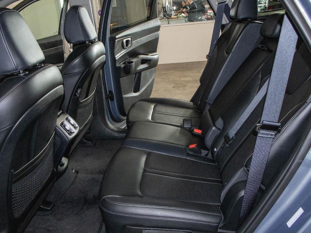 used 2025 Kia Sorento car, priced at $30,250