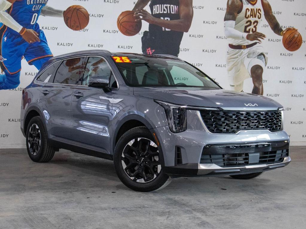 used 2025 Kia Sorento car, priced at $30,250