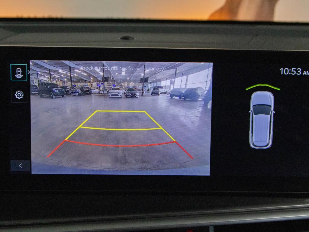 used 2025 Kia Sorento car, priced at $30,250