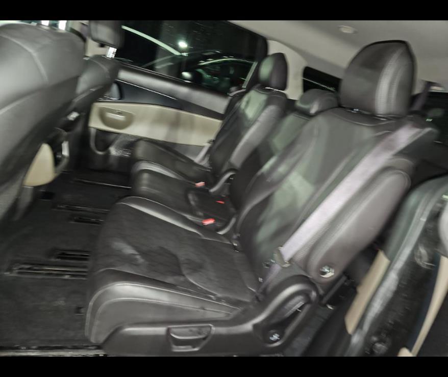 used 2025 Kia Carnival car, priced at $34,750