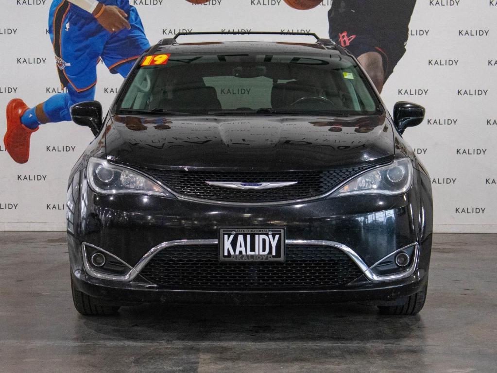 used 2019 Chrysler Pacifica car, priced at $11,000