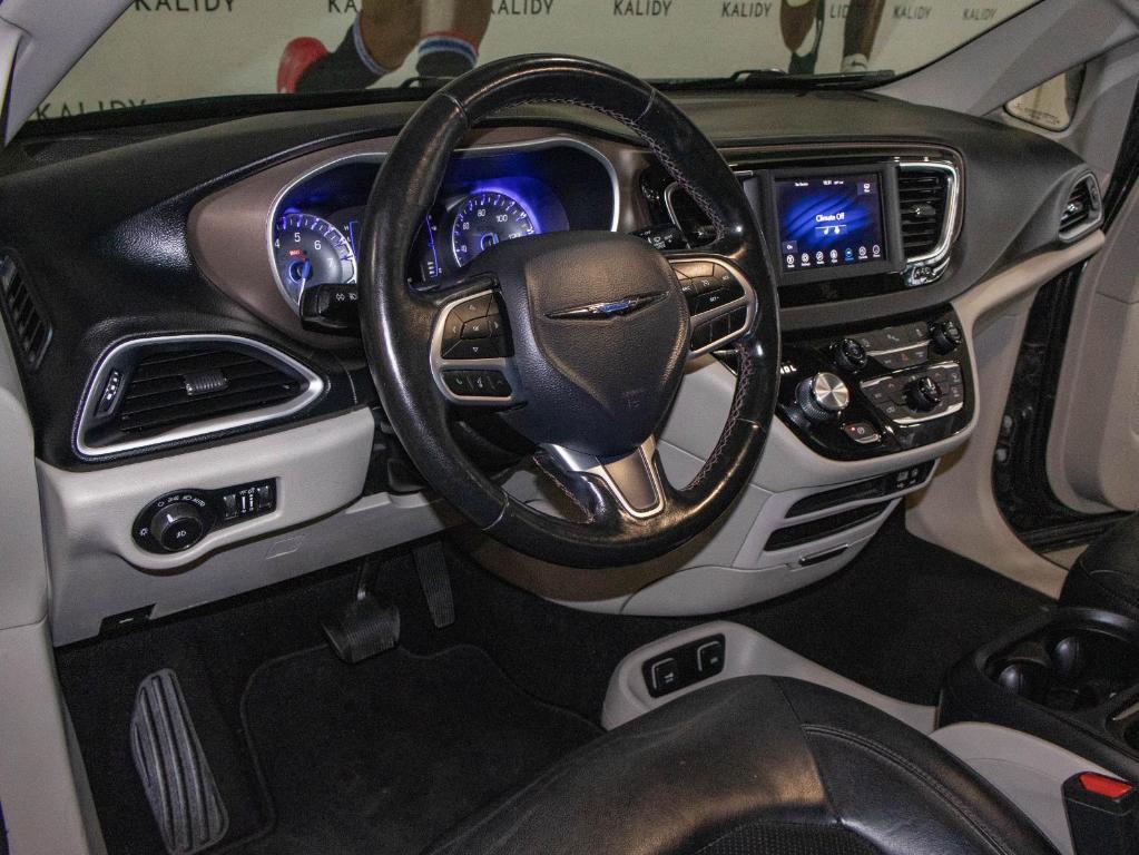 used 2019 Chrysler Pacifica car, priced at $11,000