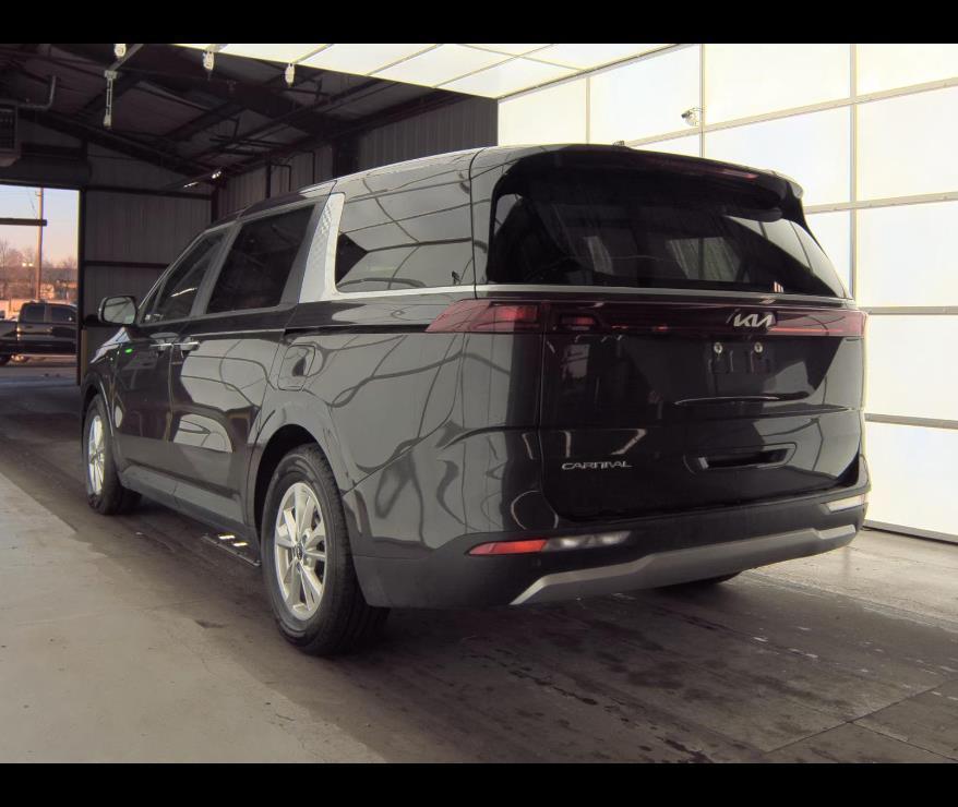 used 2024 Kia Carnival car, priced at $30,250
