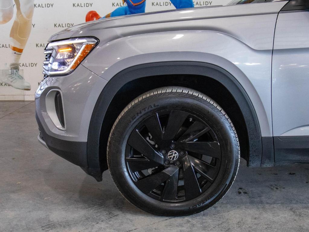 used 2025 Volkswagen Atlas car, priced at $35,250