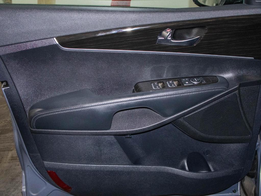 used 2019 Kia Sorento car, priced at $15,250