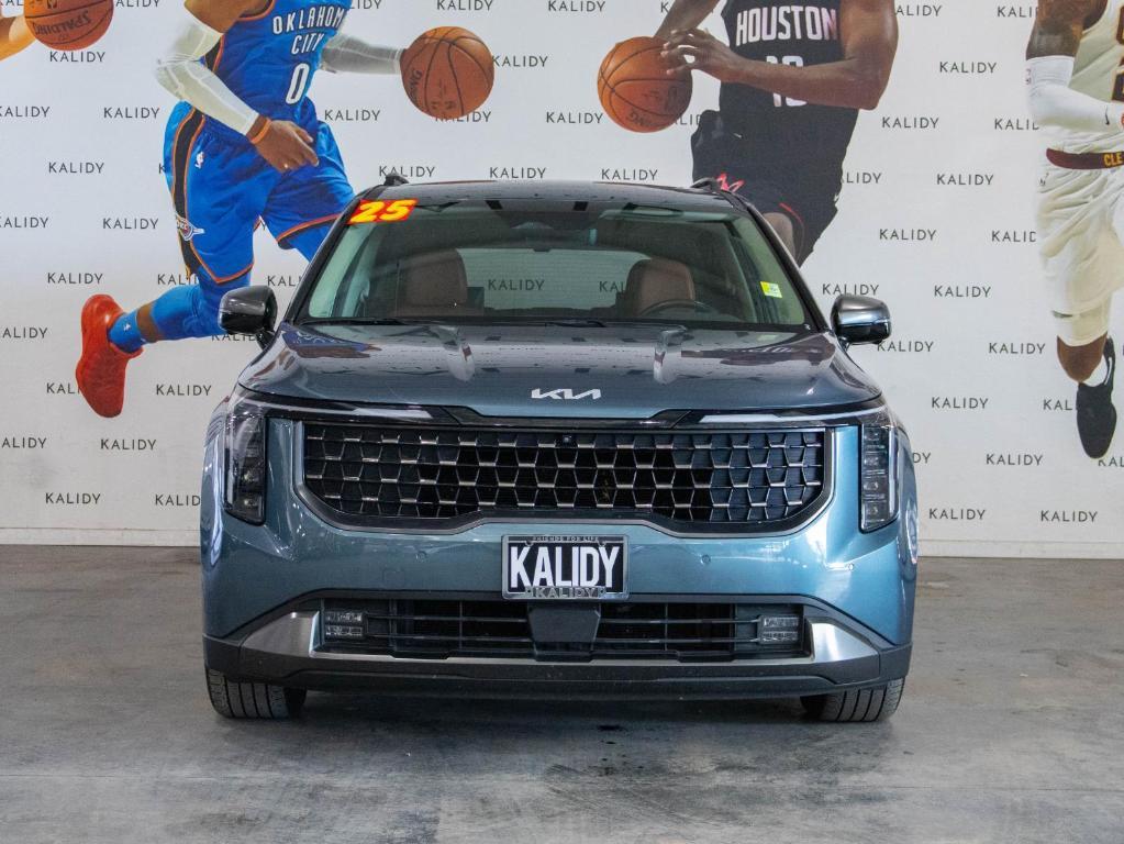 used 2025 Kia Carnival car, priced at $42,250