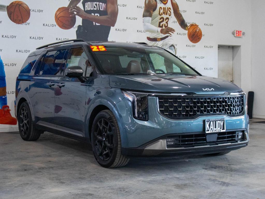 used 2025 Kia Carnival car, priced at $42,250