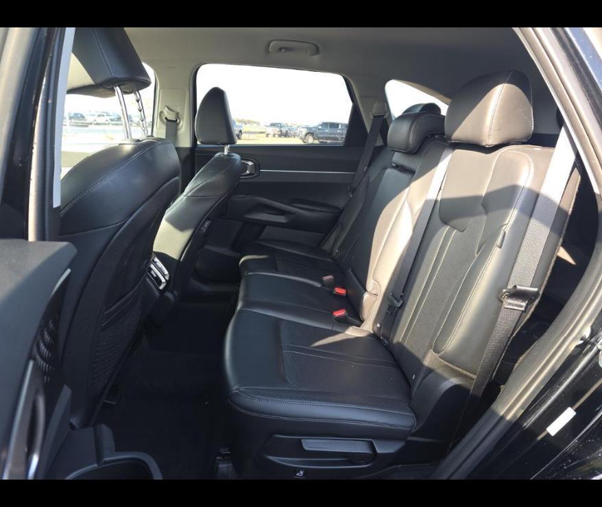 used 2024 Kia Sorento car, priced at $27,250