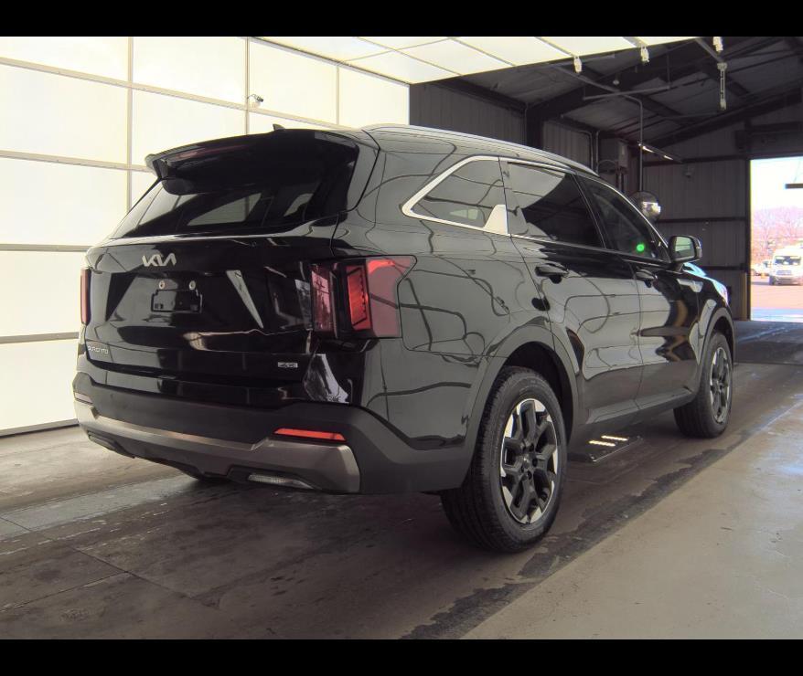used 2024 Kia Sorento car, priced at $27,250