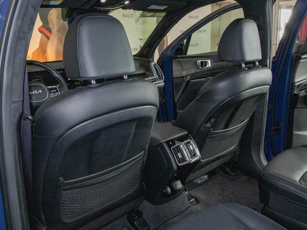 new 2025 Kia Sorento car, priced at $40,828