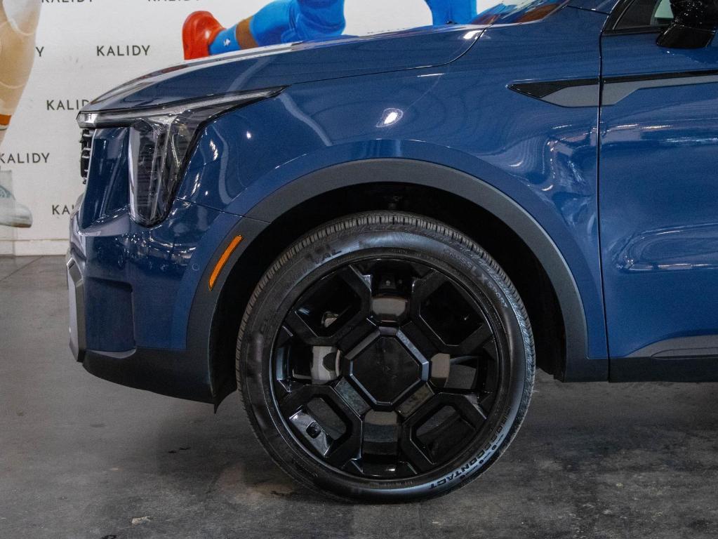 new 2025 Kia Sorento car, priced at $40,828