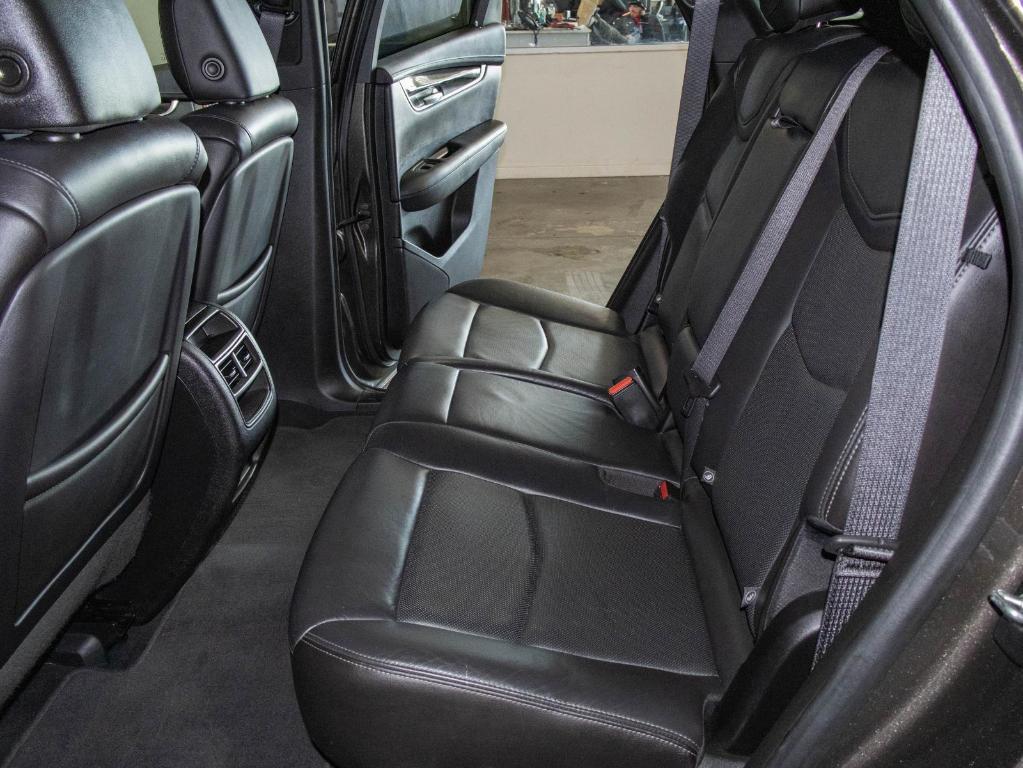 used 2020 Cadillac XT5 car, priced at $19,500