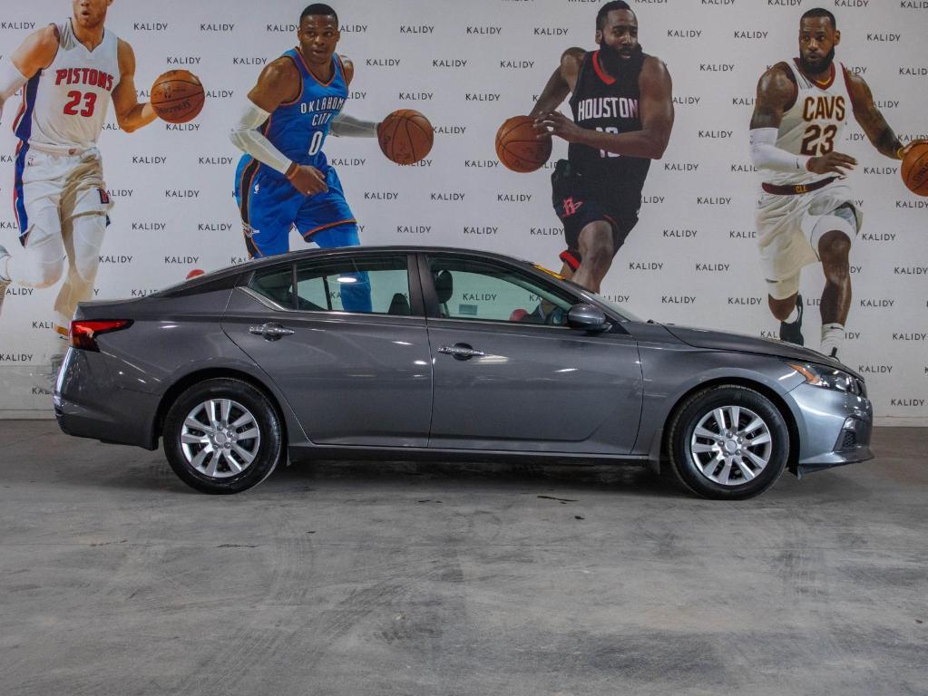 used 2022 Nissan Altima car, priced at $18,000