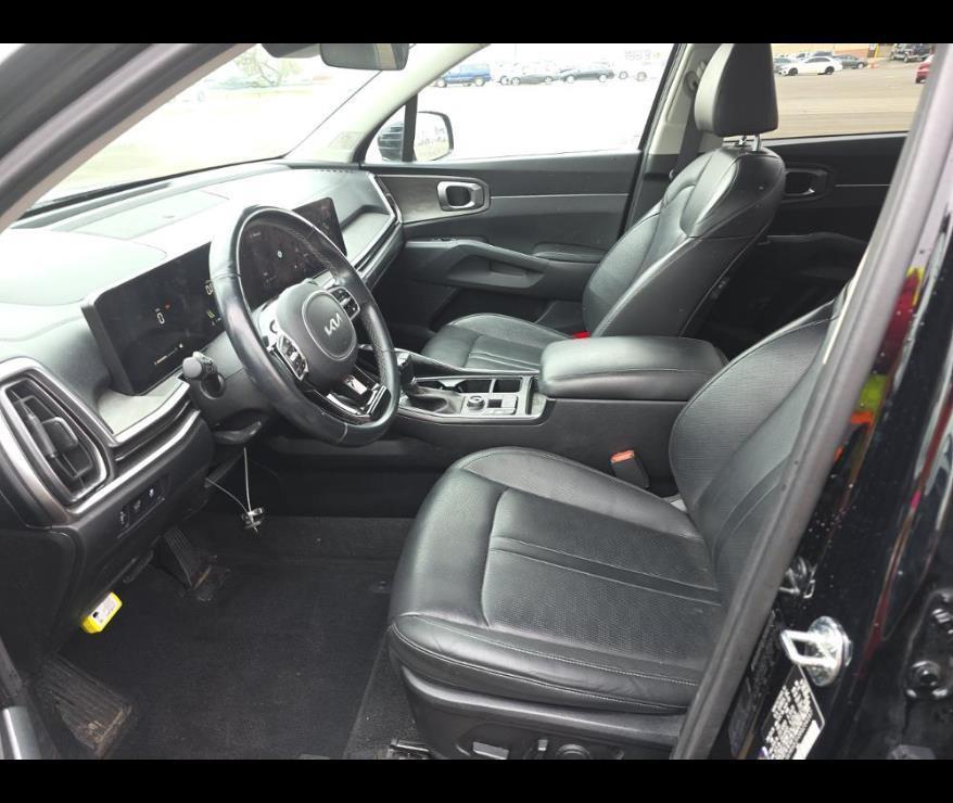 used 2024 Kia Sorento car, priced at $32,000