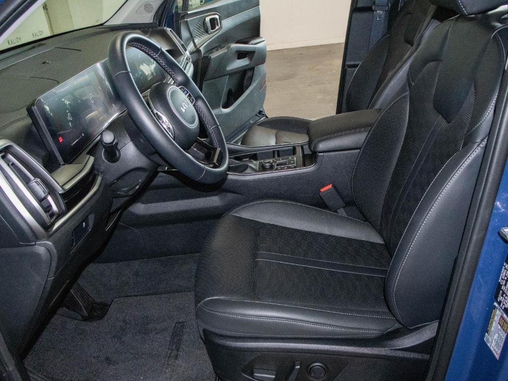 new 2025 Kia Sorento car, priced at $31,148