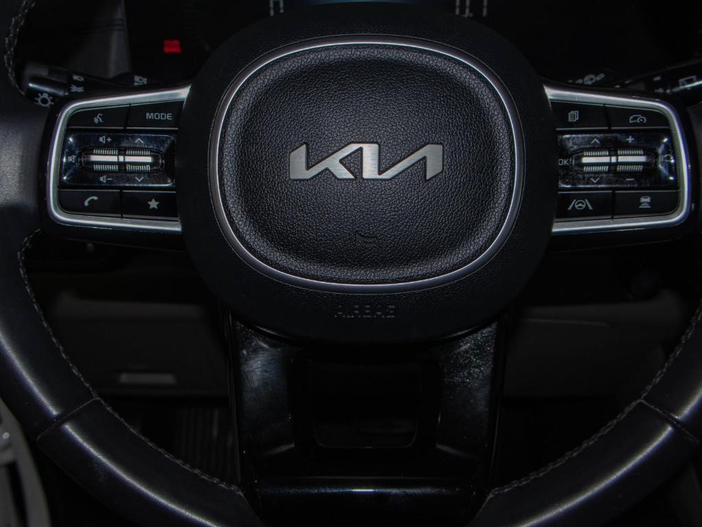 used 2025 Kia Carnival car, priced at $34,750