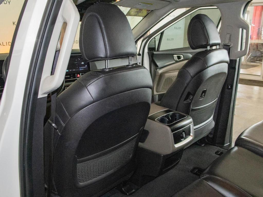 used 2025 Kia Carnival car, priced at $34,750