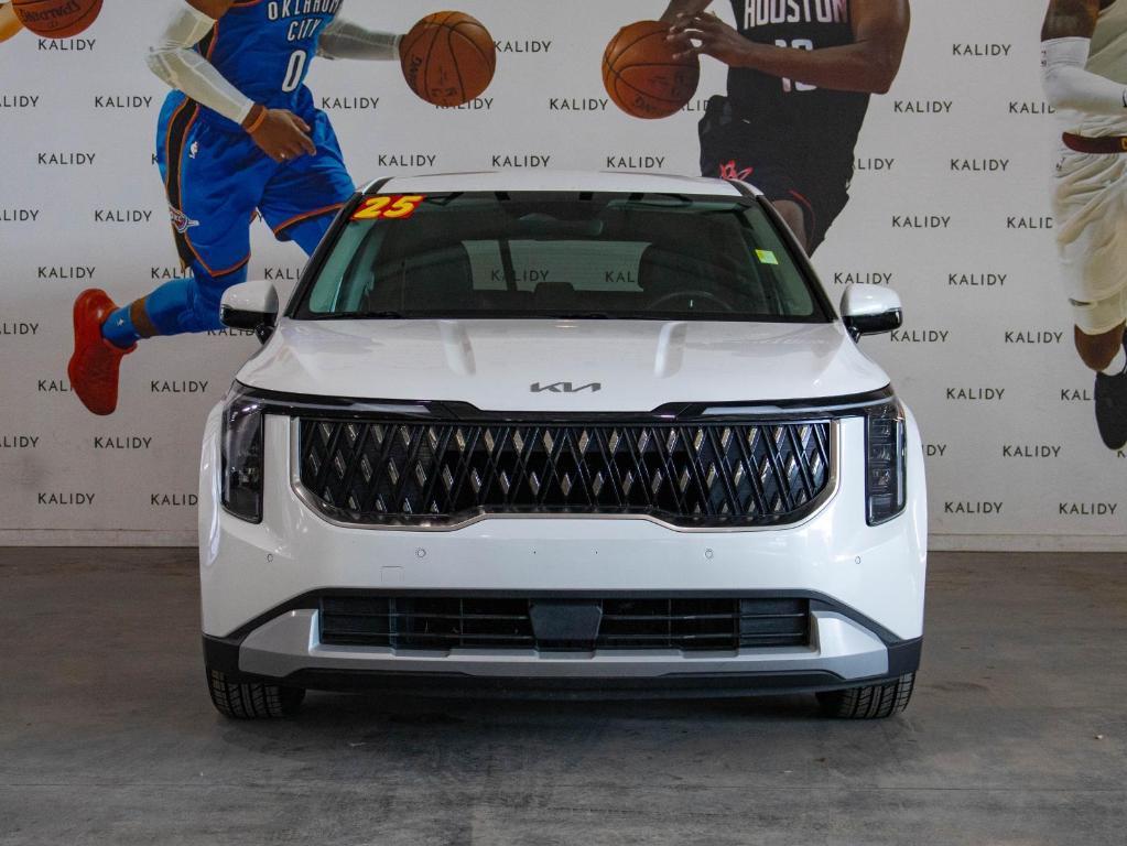 used 2025 Kia Carnival car, priced at $34,750