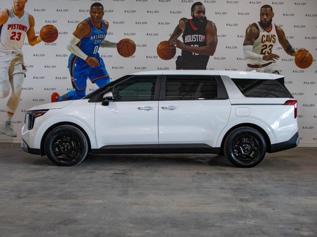 used 2025 Kia Carnival car, priced at $34,750