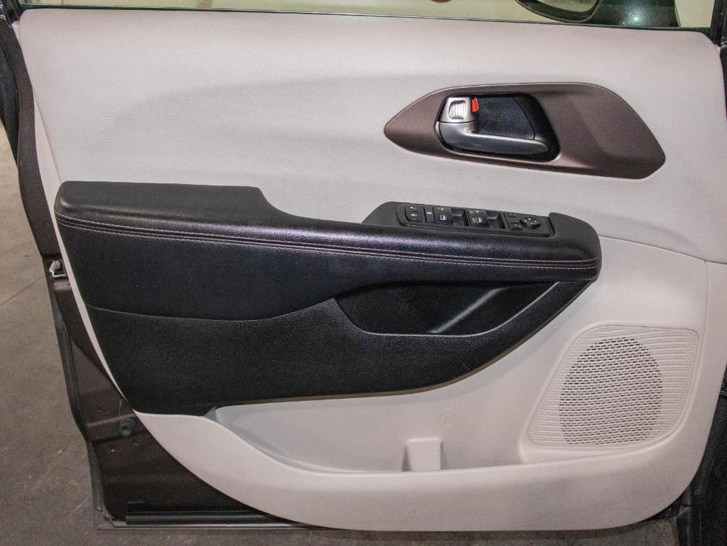 used 2019 Chrysler Pacifica car, priced at $12,500