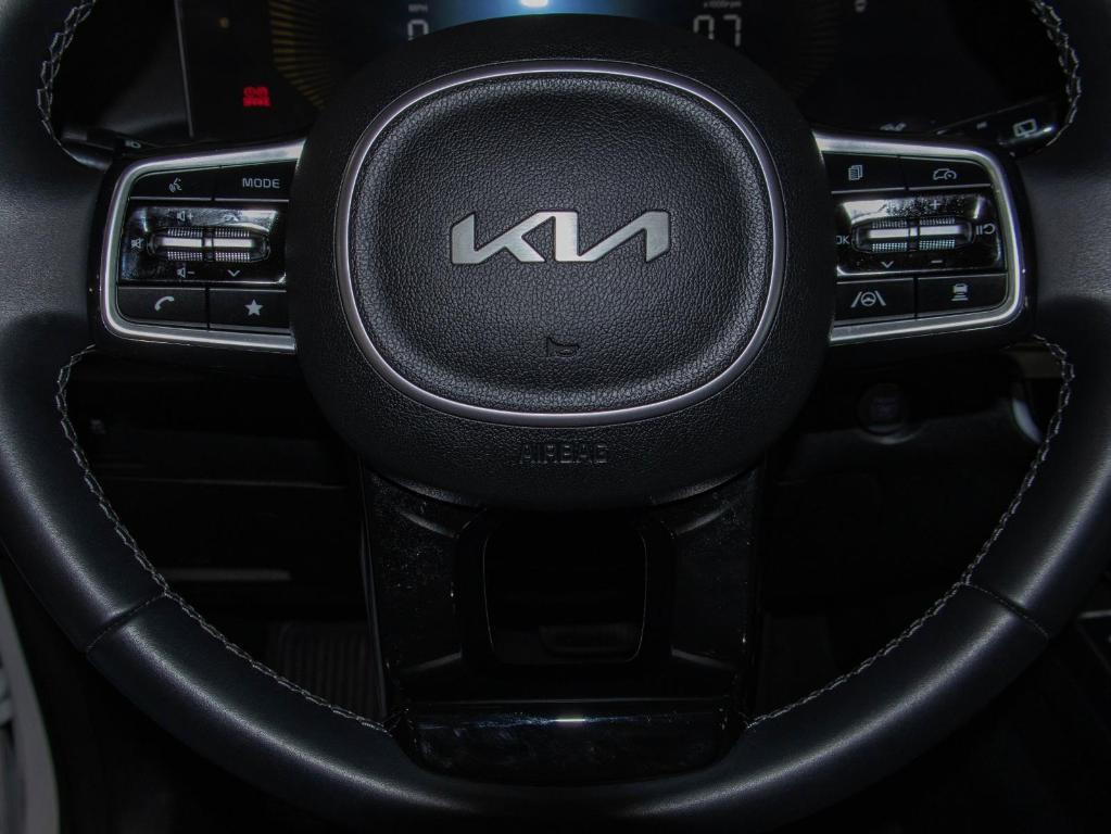 new 2025 Kia Sorento car, priced at $33,424