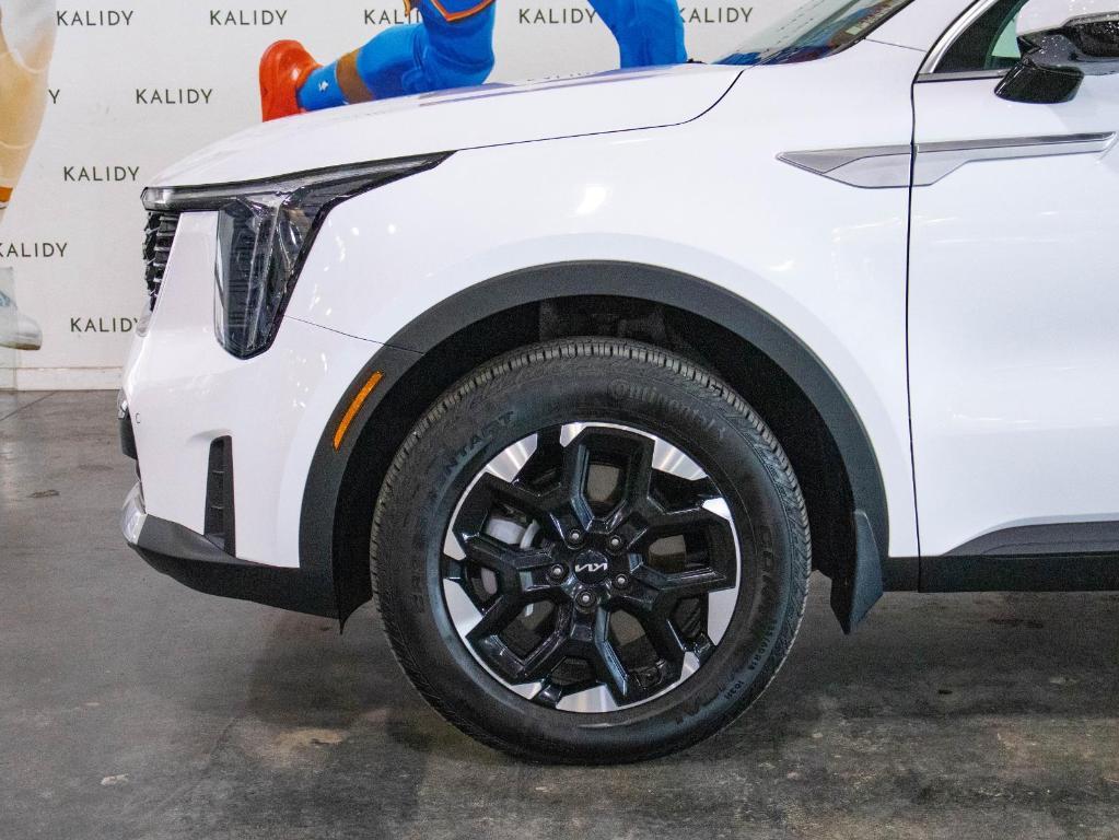 new 2025 Kia Sorento car, priced at $33,424