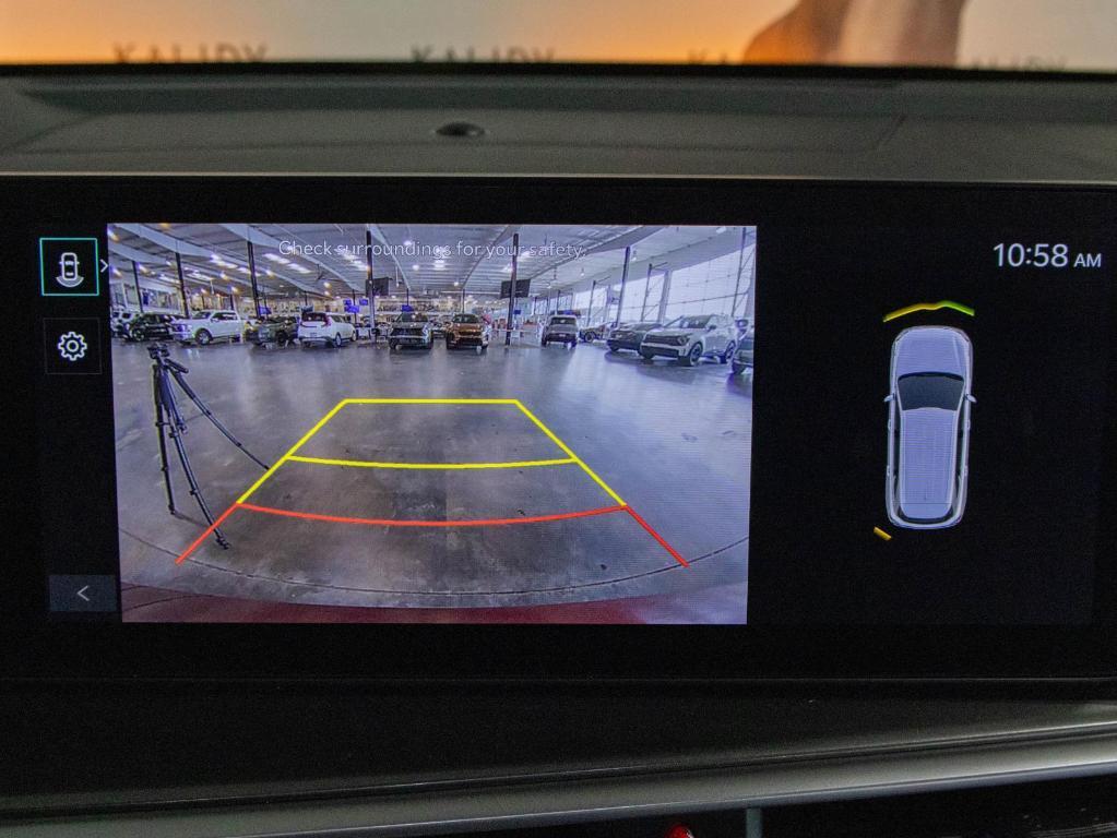 new 2025 Kia Sorento car, priced at $31,435