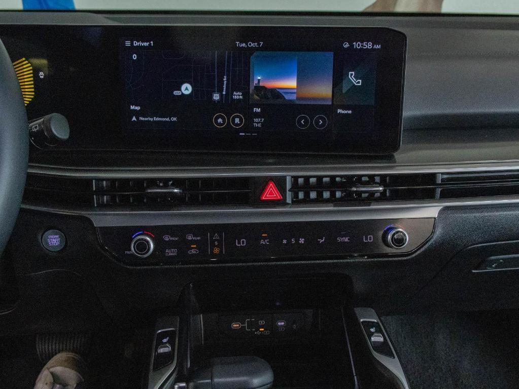 new 2025 Kia Sorento car, priced at $31,435