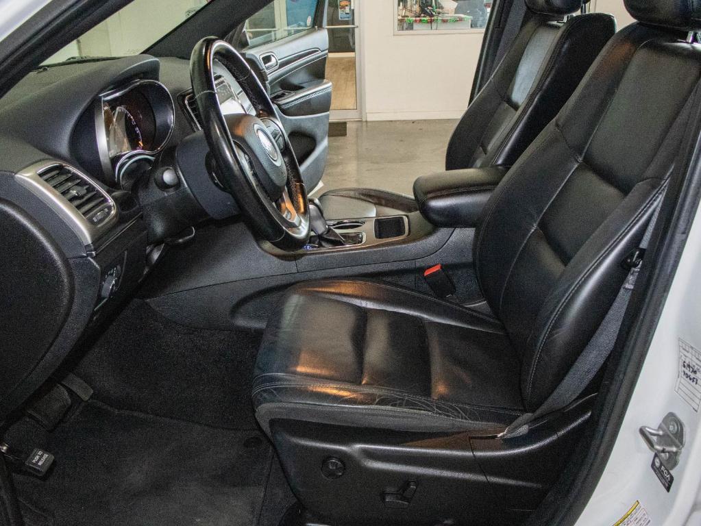 used 2022 Jeep Grand Cherokee WK car, priced at $19,000