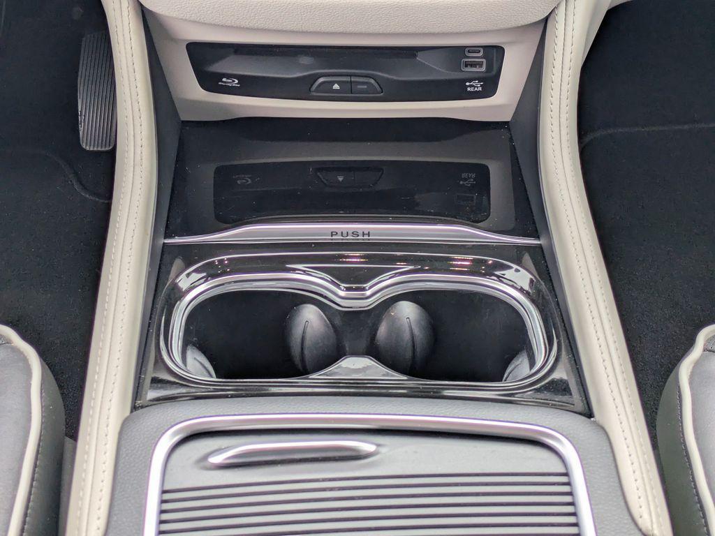 used 2023 Chrysler Pacifica car, priced at $26,553