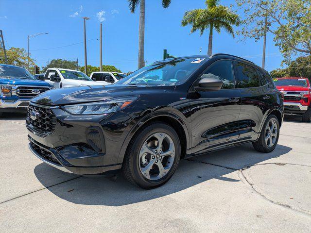 used 2023 Ford Escape car, priced at $21,991