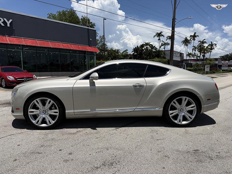 Bentley Continental GT view 5