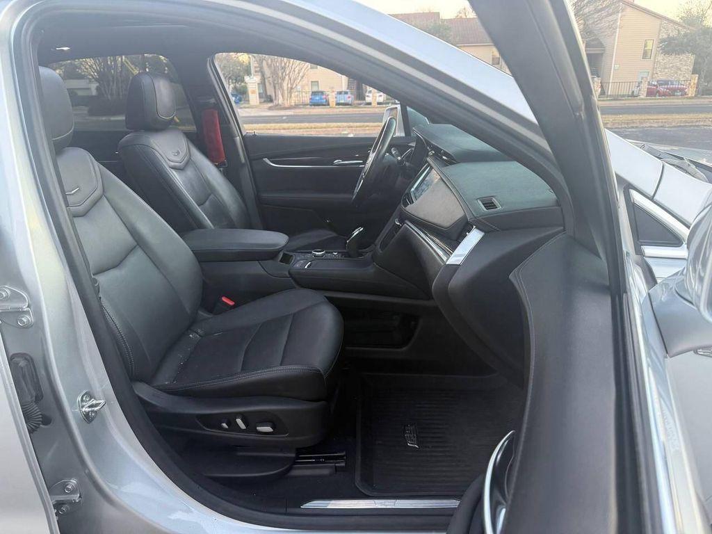 used 2020 Cadillac XT5 car, priced at $23,500