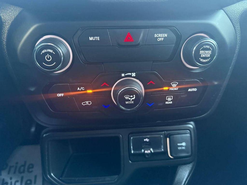 used 2020 Jeep Renegade car, priced at $15,250