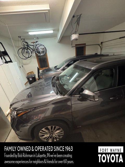 used 2023 Toyota Highlander Hybrid car, priced at $45,987