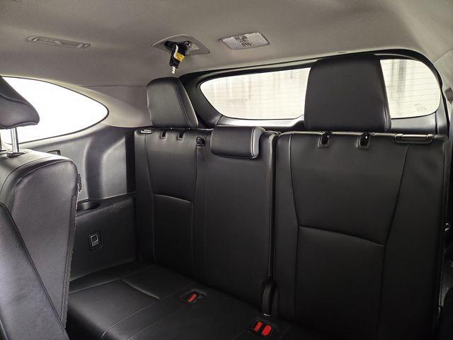 used 2025 Toyota Highlander car, priced at $43,676