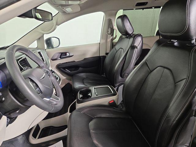 used 2022 Chrysler Pacifica car, priced at $18,323