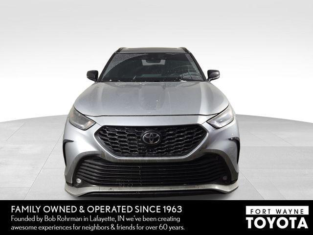 used 2024 Toyota Highlander car, priced at $37,911