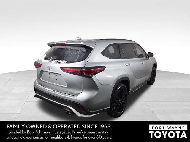 used 2024 Toyota Highlander car, priced at $37,911