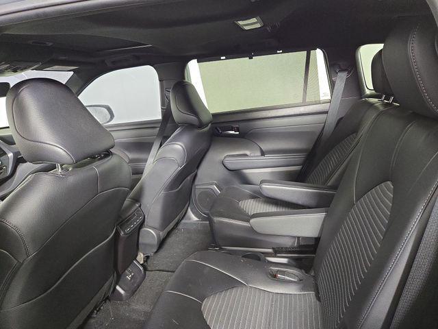 used 2024 Toyota Highlander car, priced at $37,911