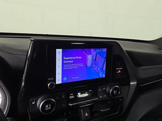 used 2024 Toyota Highlander car, priced at $37,911